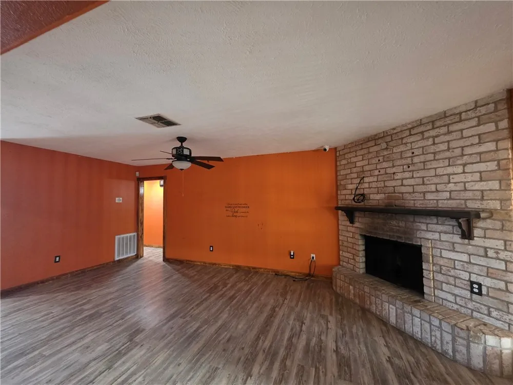 1905 Suntide Road Corpus Christi, TX 78409