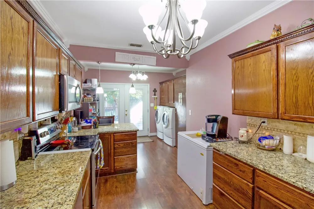 907 Tyler Street Beeville, TX 78102