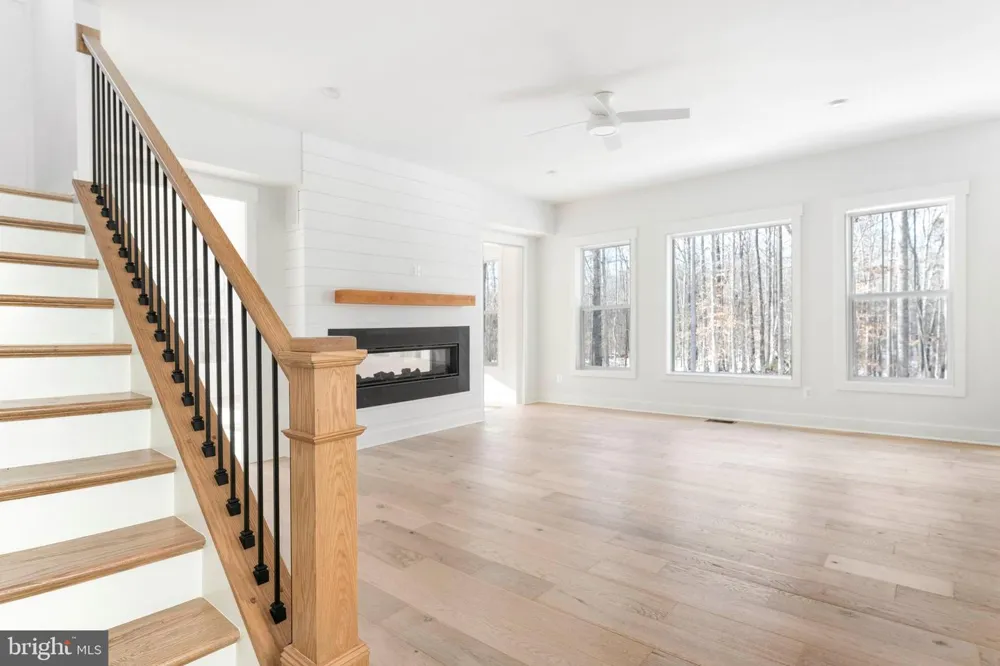 7453 HERITAGE OAK TER Middletown, MD 21769