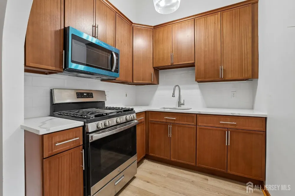 14 Hazard Place #3C Elizabeth, NJ 07208