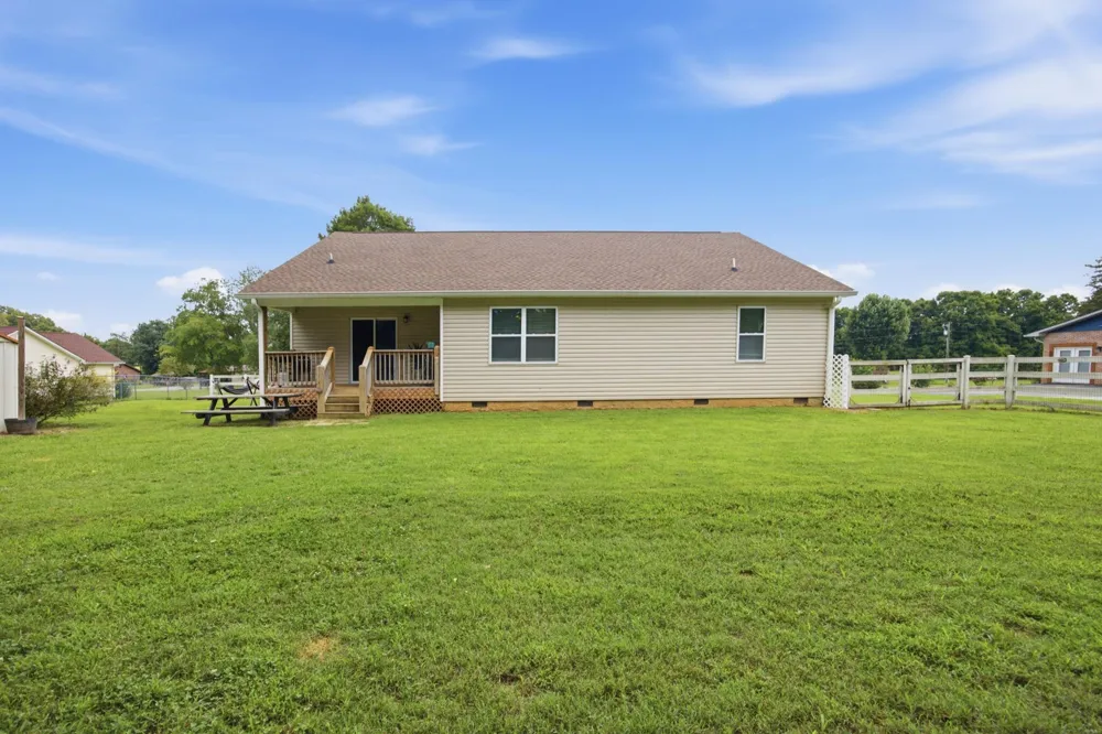 595 New Union Circle Dayton, TN 37321