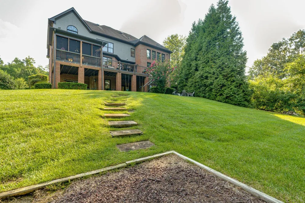 4 Saint Ives Way Signal Mountain, TN 37377