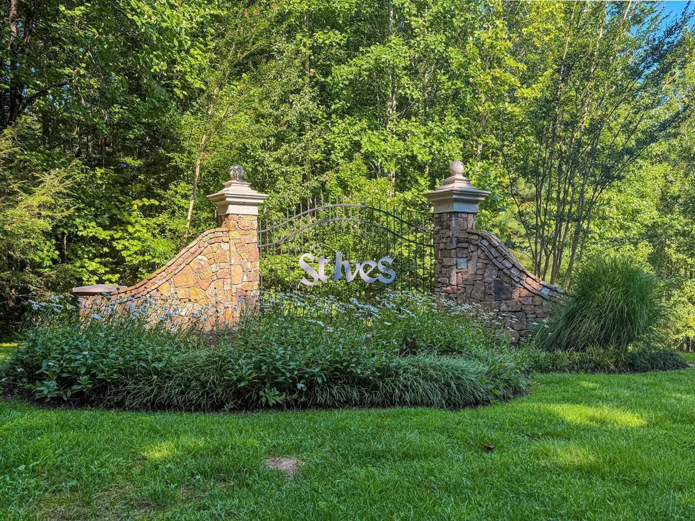 4 Saint Ives Way Signal Mountain, TN 37377