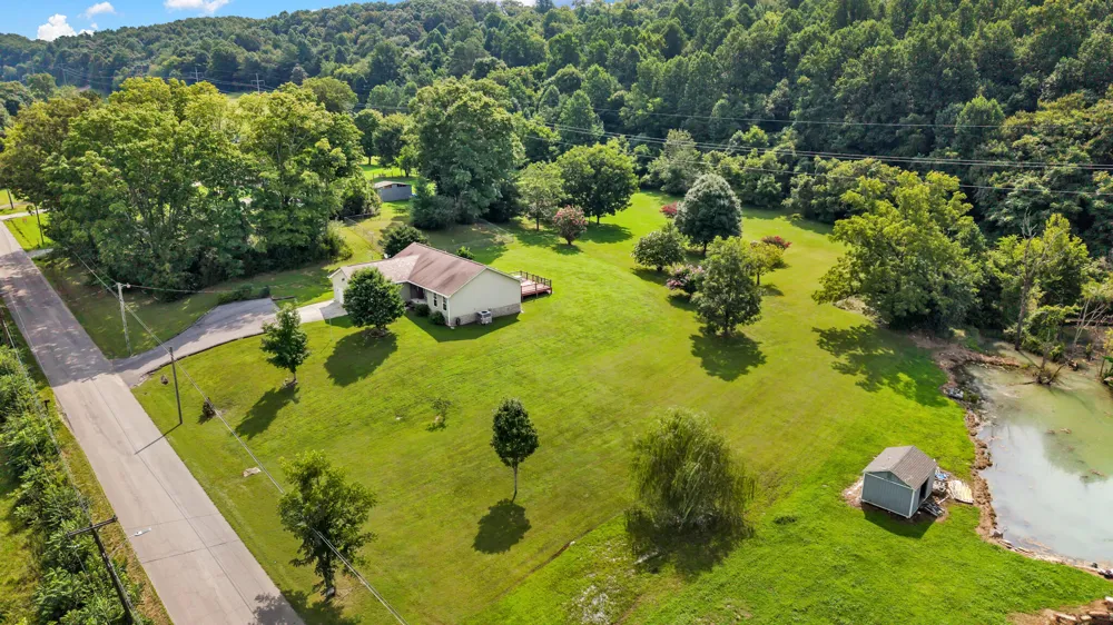 605 E Farrell Street Niota, TN 37826