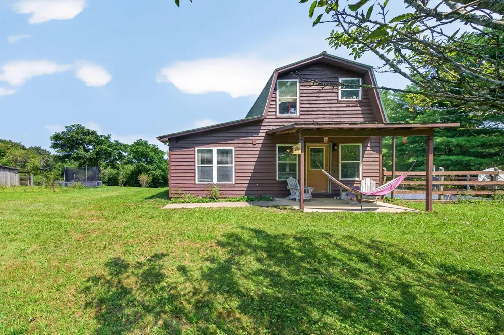 9361 Griffith Road Pikeville, TN 37367