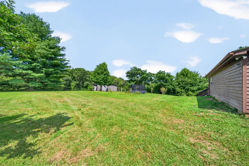 9361 Griffith Road Pikeville, TN 37367
