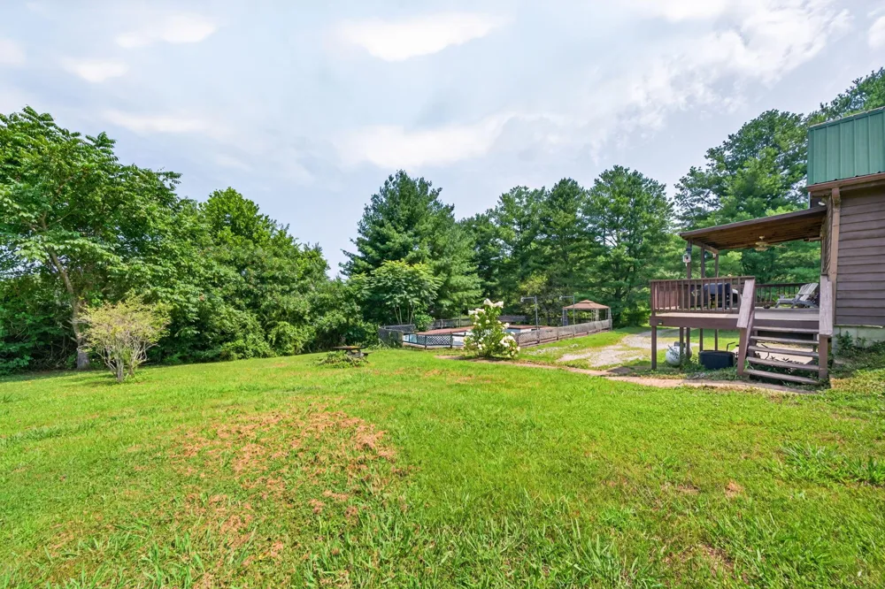 9361 Griffith Road Pikeville, TN 37367