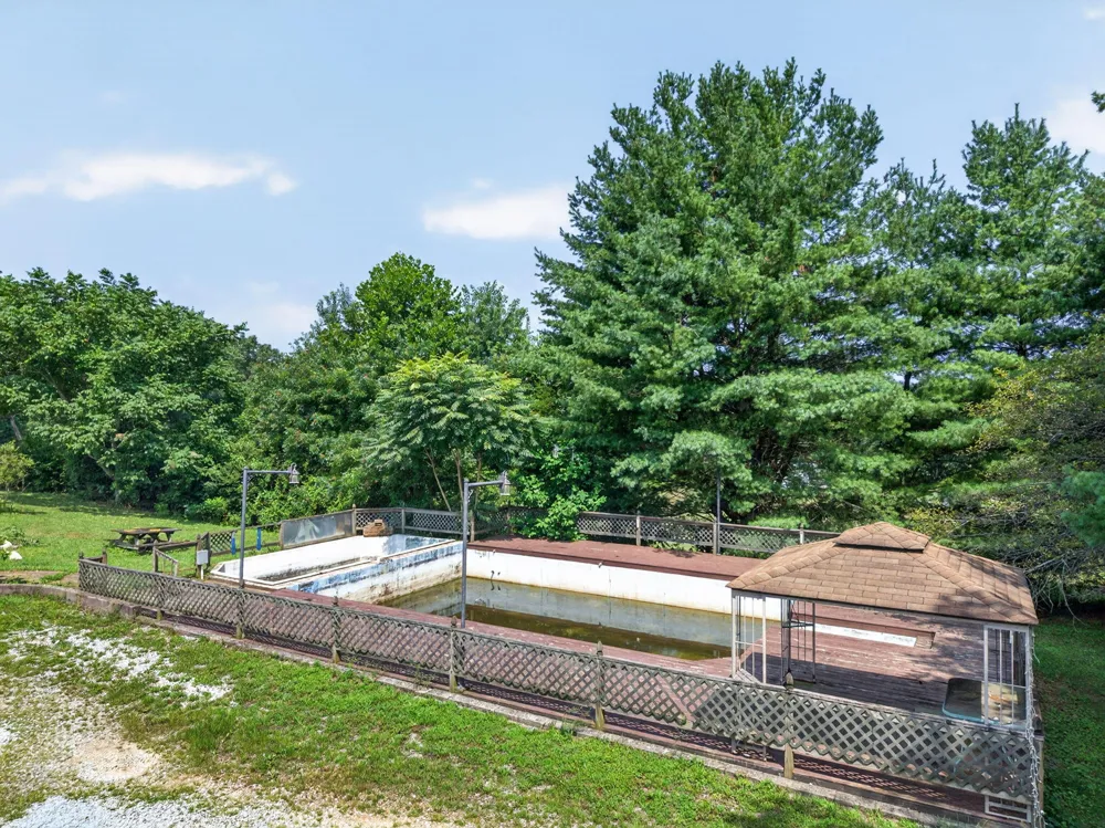 9361 Griffith Road Pikeville, TN 37367