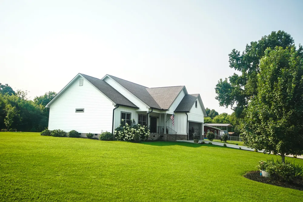 10112 Tommys Lane Soddy Daisy, TN 37379