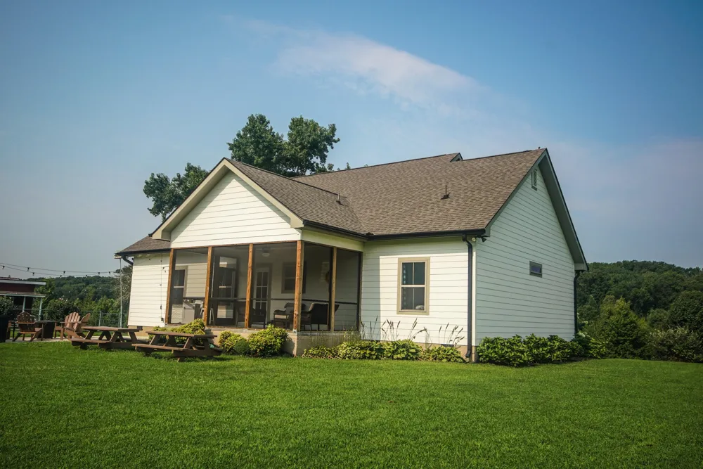 10112 Tommys Lane Soddy Daisy, TN 37379