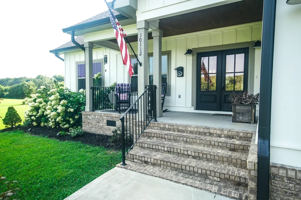 10112 Tommys Lane Soddy Daisy, TN 37379