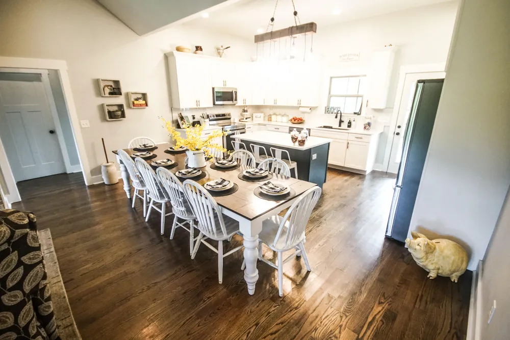 10112 Tommys Lane Soddy Daisy, TN 37379