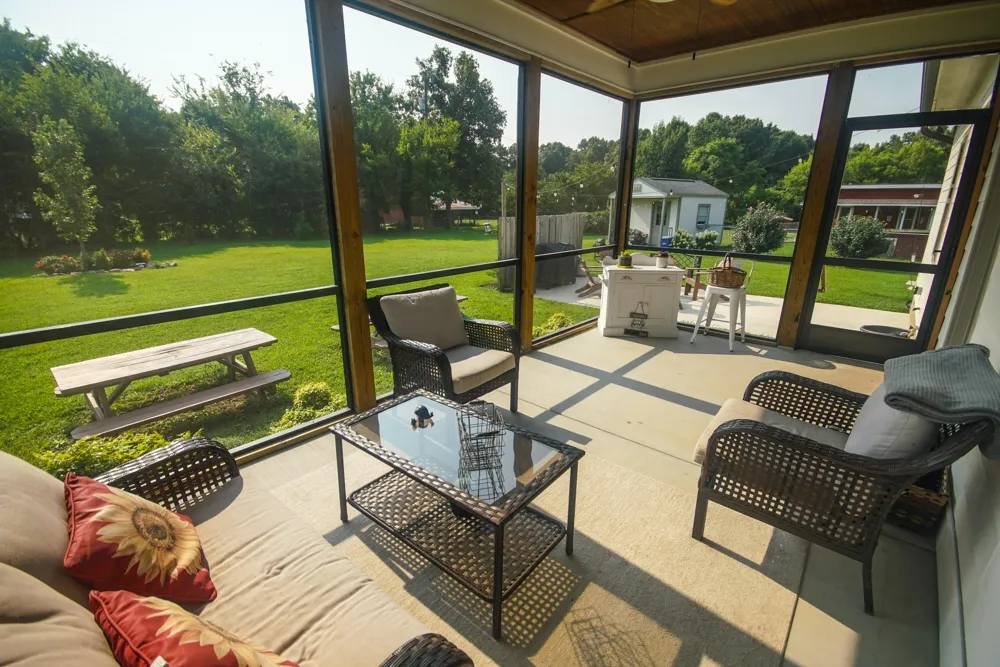 10112 Tommys Lane Soddy Daisy, TN 37379