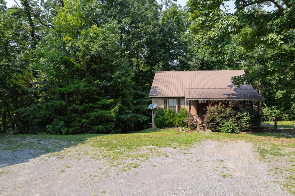 270 Summer Lane Trenton, GA 30752