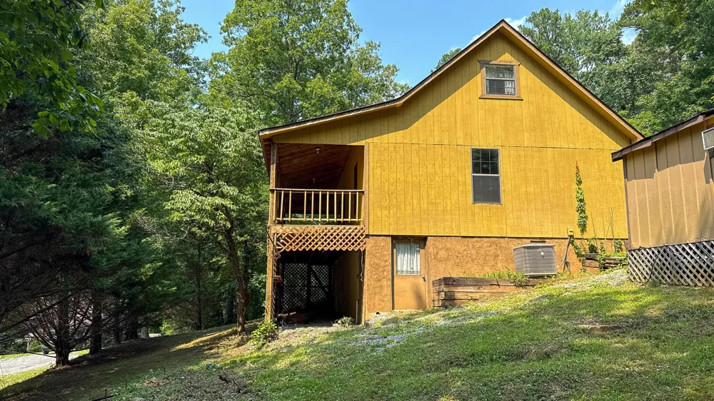 270 Summer Lane Trenton, GA 30752