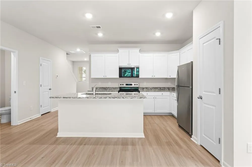 2112 Willow Glen Drive Graham, NC 27253