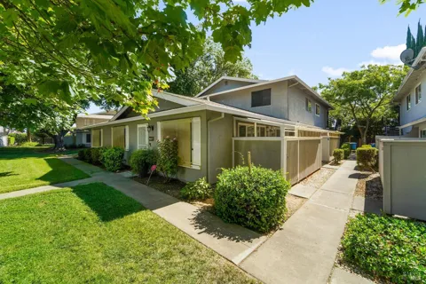 122 Del Rio Court ##4