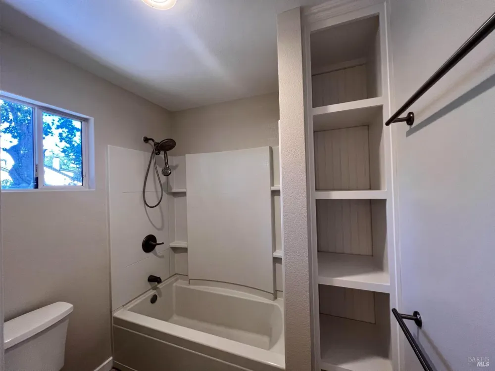 2109 Montecito Avenue Santa Rosa, CA 95404