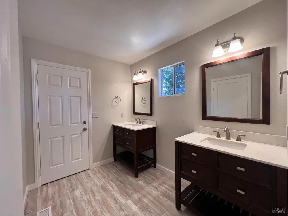 2109 Montecito Avenue Santa Rosa, CA 95404