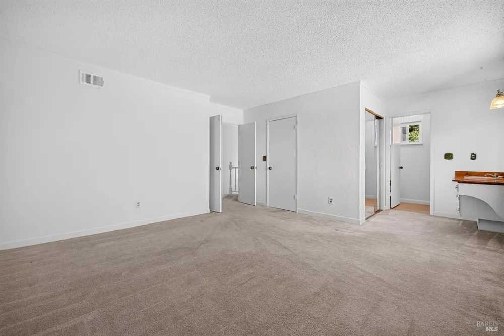 901 Catalpa Way Petaluma, CA 94954