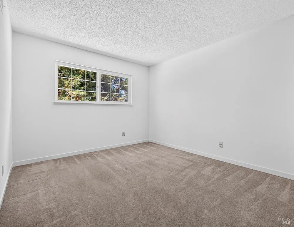 901 Catalpa Way Petaluma, CA 94954