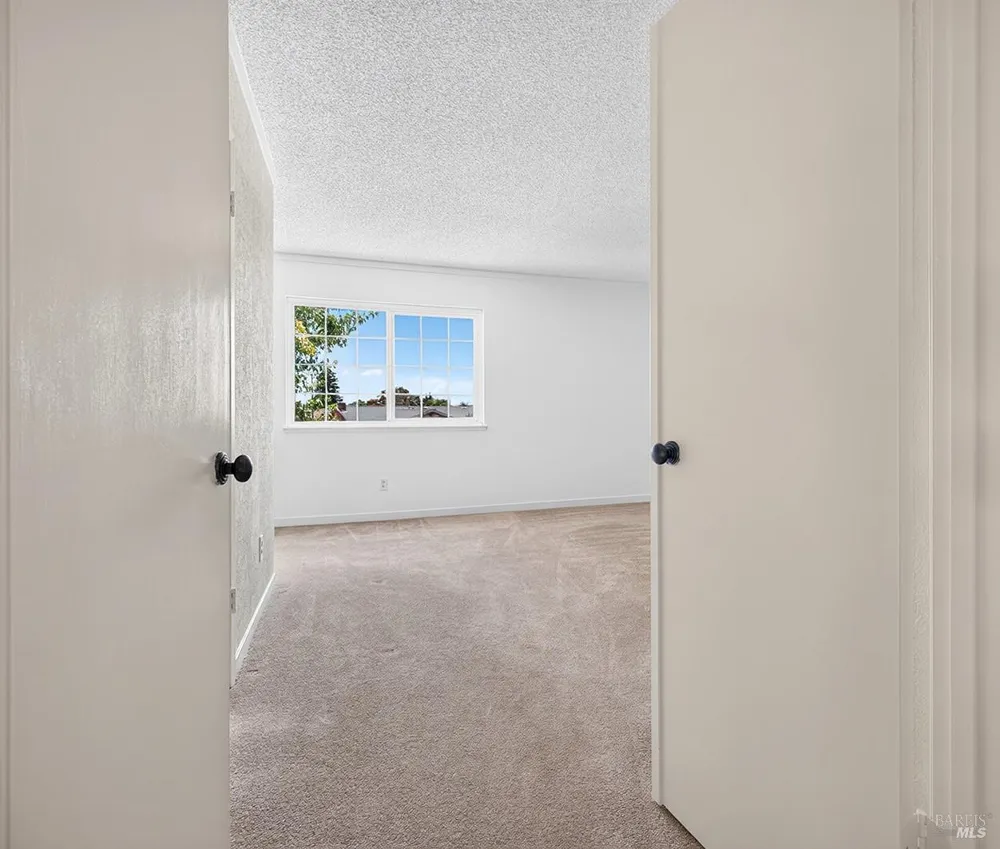 901 Catalpa Way Petaluma, CA 94954