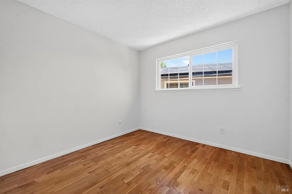 901 Catalpa Way Petaluma, CA 94954