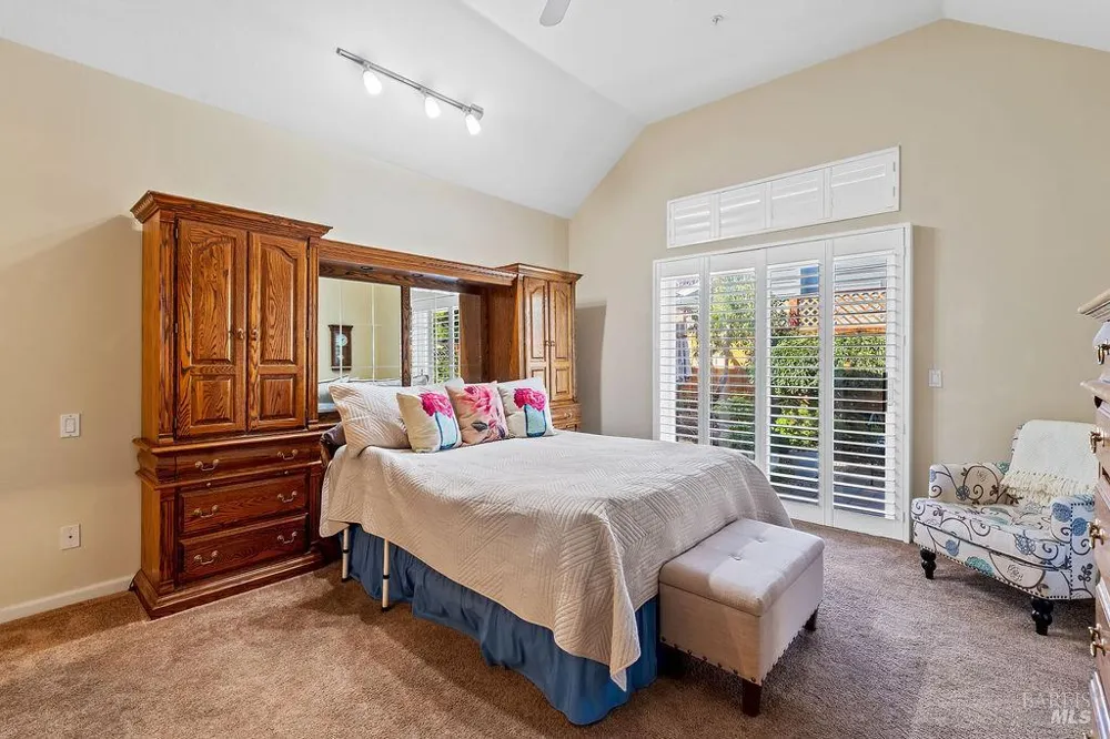 49 Wine Press Way Napa, CA 94558