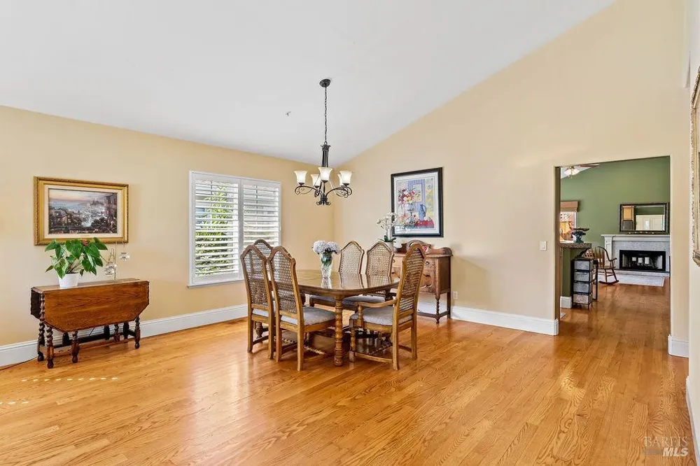 49 Wine Press Way Napa, CA 94558