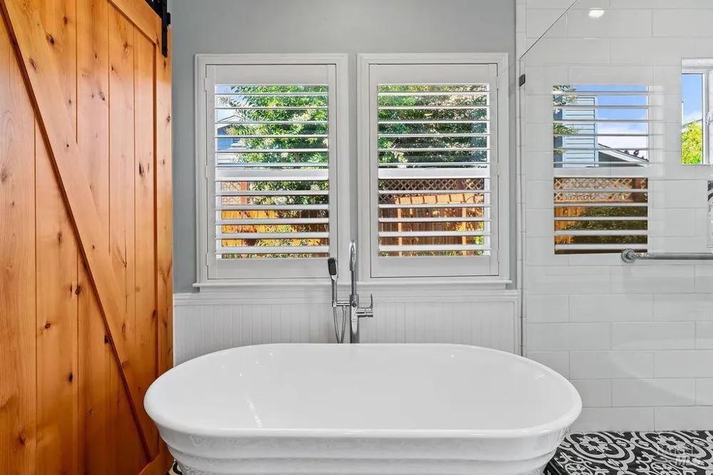 49 Wine Press Way Napa, CA 94558