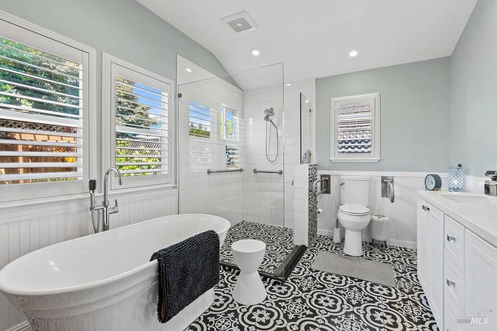 49 Wine Press Way Napa, CA 94558