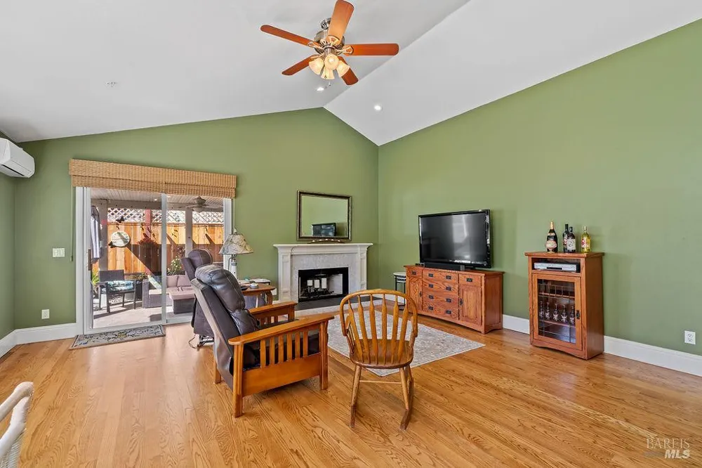 49 Wine Press Way Napa, CA 94558