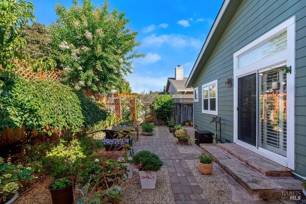 49 Wine Press Way Napa, CA 94558