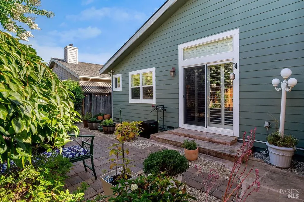 49 Wine Press Way Napa, CA 94558