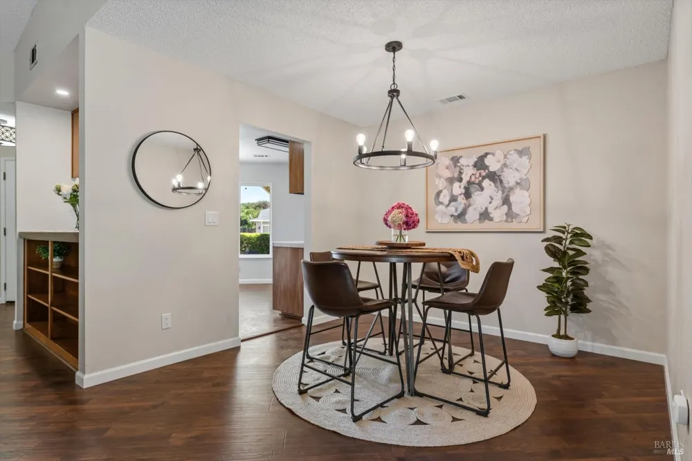 902 Whitney Avenue Suisun City, CA 94585