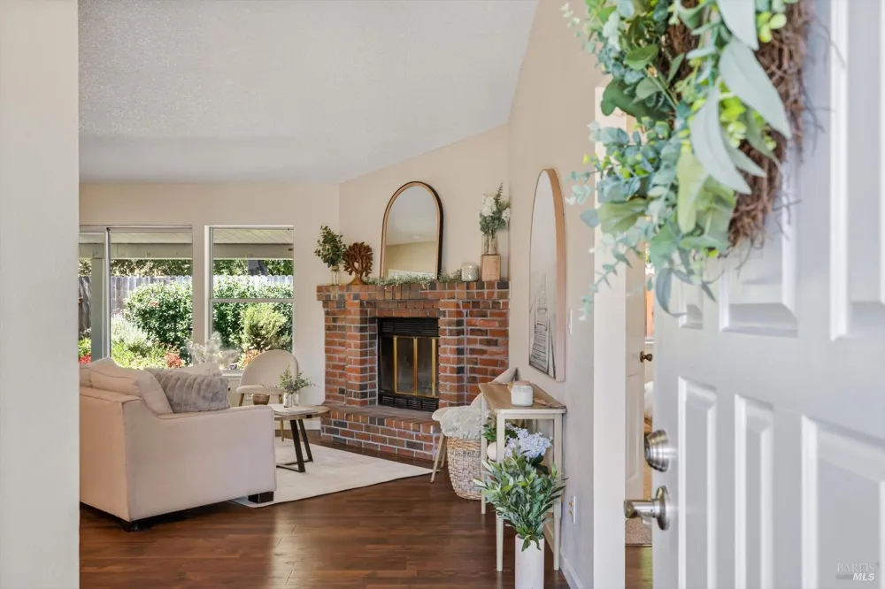 902 Whitney Avenue Suisun City, CA 94585