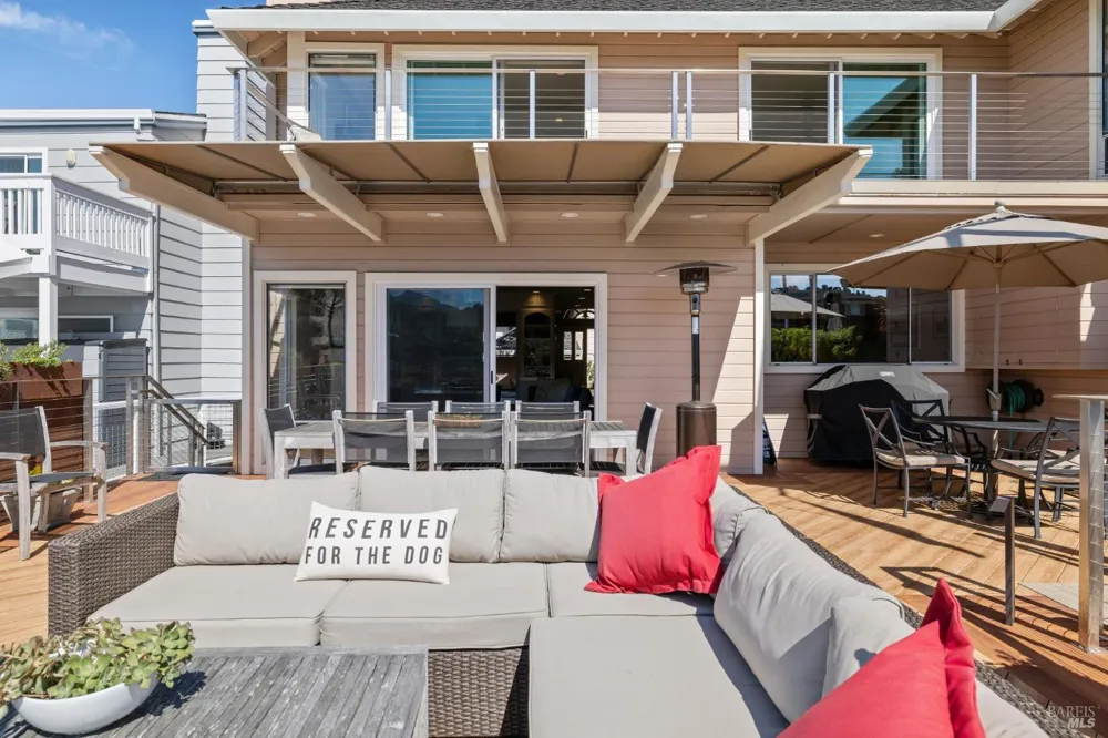 24 Mooring Road San Rafael, CA 94901