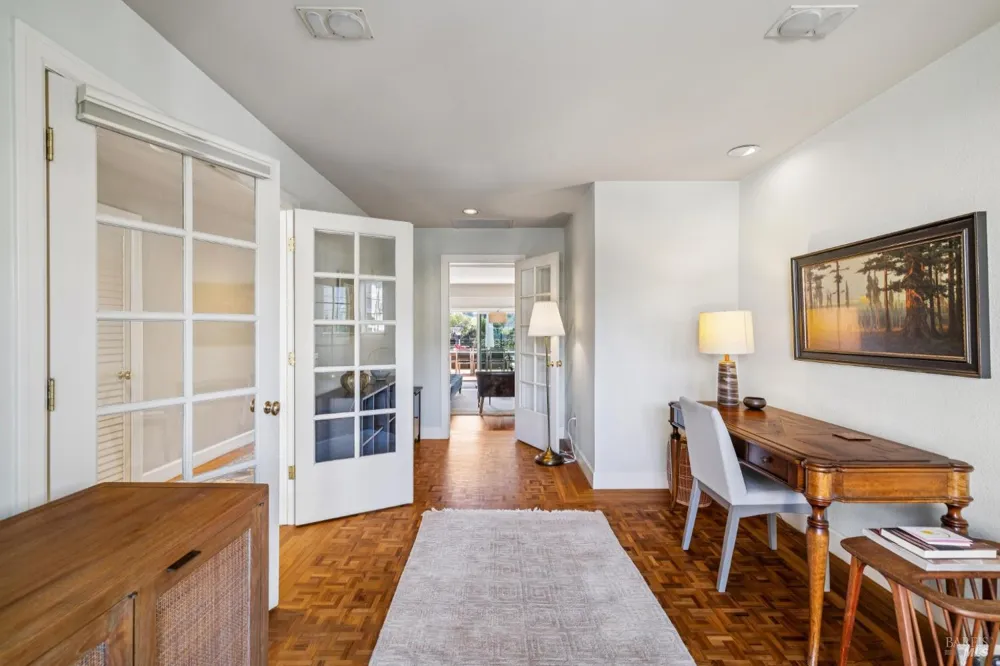 24 Mooring Road San Rafael, CA 94901