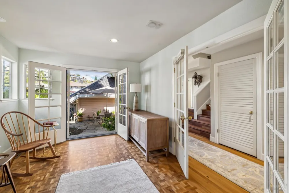 24 Mooring Road San Rafael, CA 94901