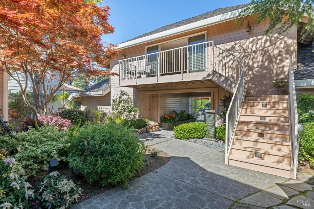 24 Mooring Road San Rafael, CA 94901