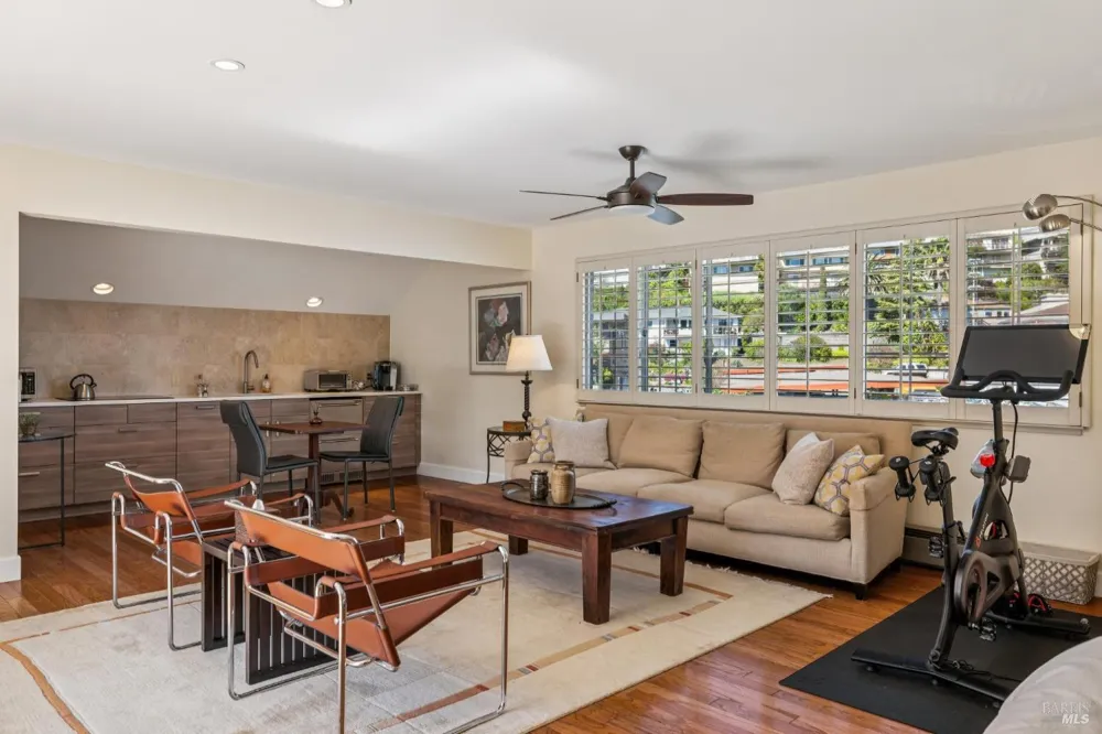 24 Mooring Road San Rafael, CA 94901