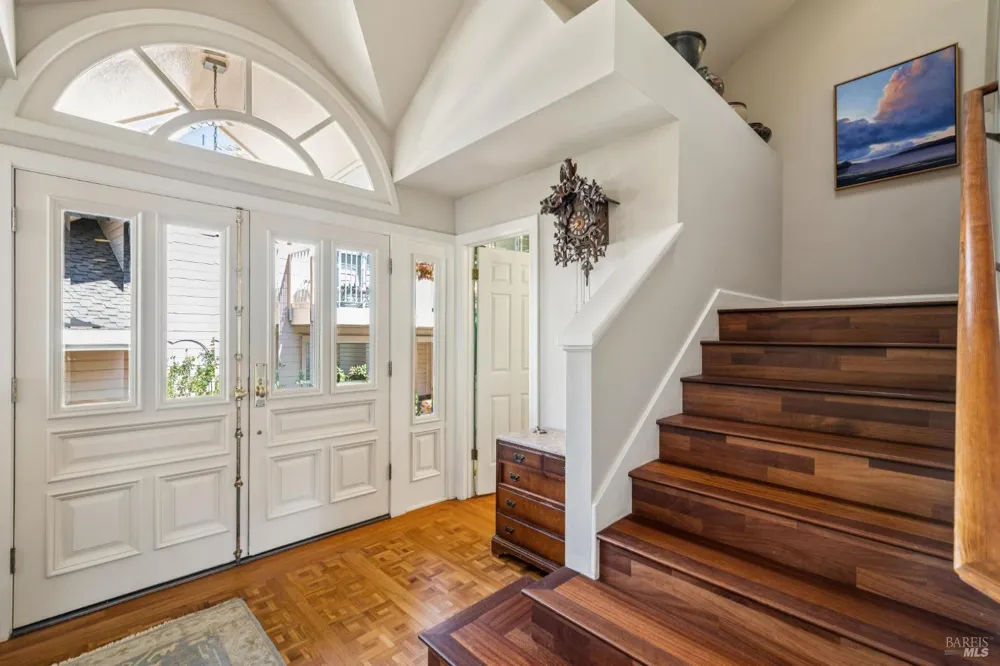 24 Mooring Road San Rafael, CA 94901