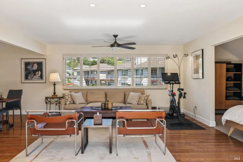 24 Mooring Road San Rafael, CA 94901