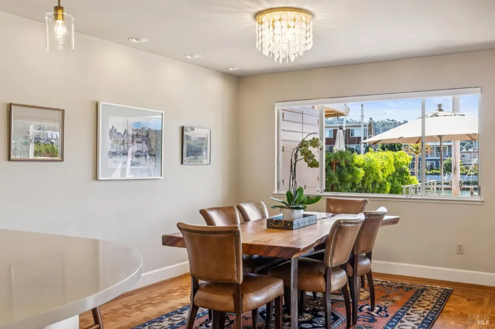 24 Mooring Road San Rafael, CA 94901