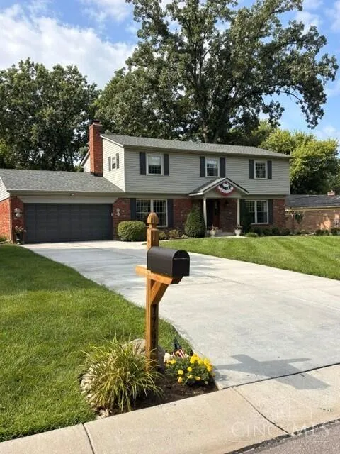 7767 Shadywoods Court