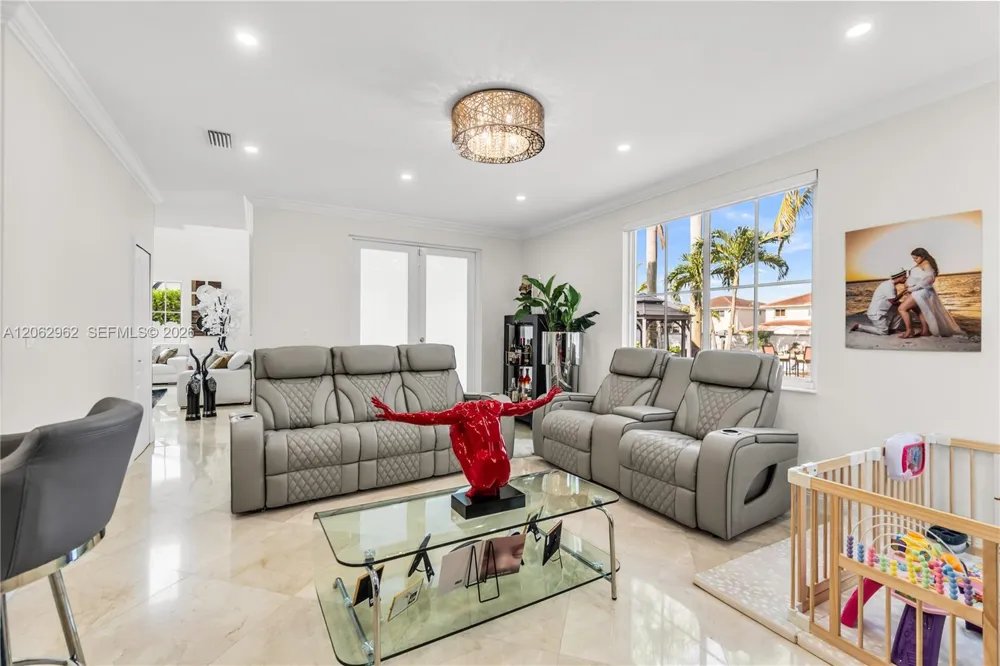 2776 SW 143rd Pl Miami, FL 33175
