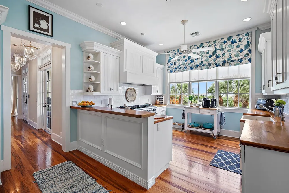 410 Old Towne Lane Juno Beach, FL 33408