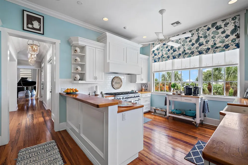 410 Old Towne Lane Juno Beach, FL 33408