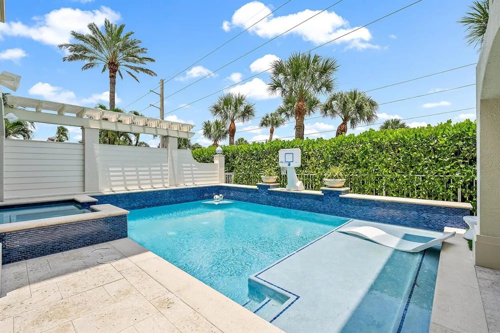 410 Old Towne Lane Juno Beach, FL 33408