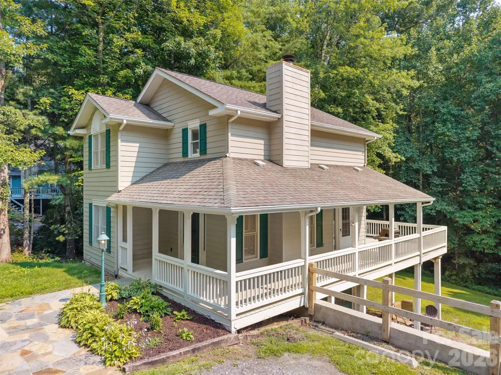 218 Junaluska Oaks Drive Waynesville, NC 28786